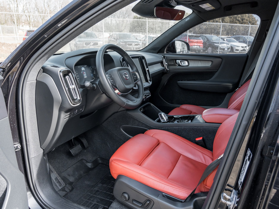 Volvo XC40 T5 AWD INSCRIPTION  OXIDE RED INTEIROR  CPO 2021-6