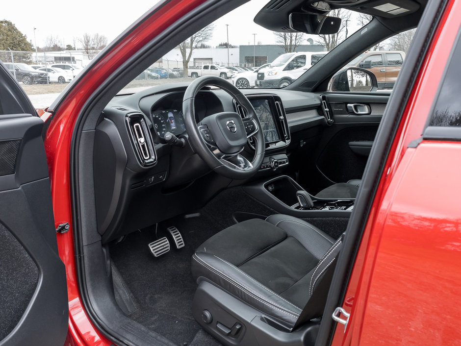 Volvo XC40 T5 AWD R-Design HARMAN KARDON 20 ALLOY WHEEL  CPO 2021-6