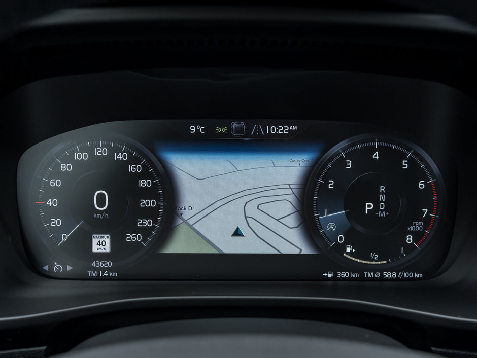 2021 Volvo XC40 T5 AWD Momentum  CPO  LOW MILEAGE  NAVI-8