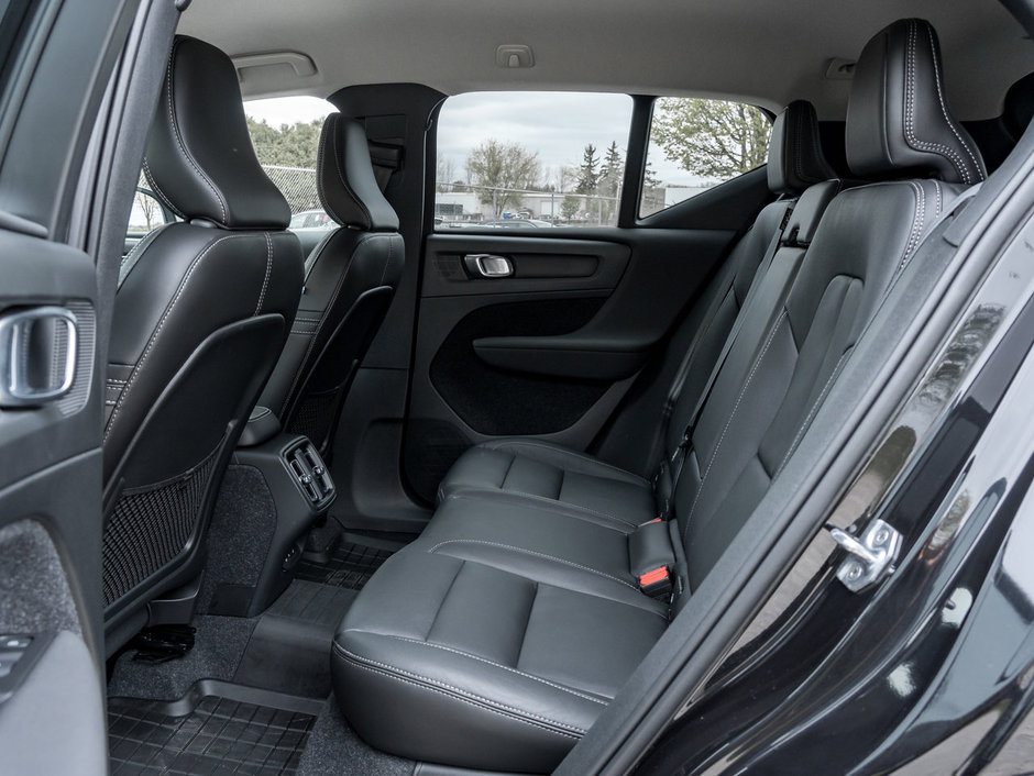2021 Volvo XC40 T5 AWD Momentum  CPO  LOW MILEAGE  NAVI-18