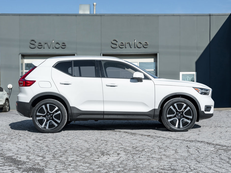 2021 Volvo XC40 T5 AWD Momentum CPO NEW BRAKES-4
