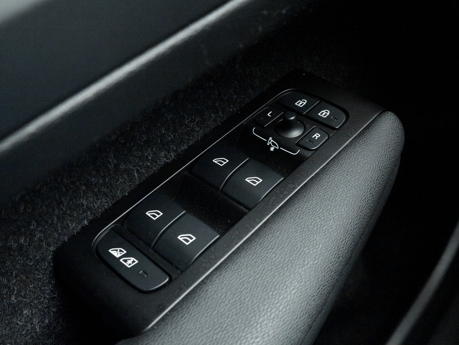 2021 Volvo XC40 T5 AWD Momentum  FEATURE-RICH  VALUE PACKED-13