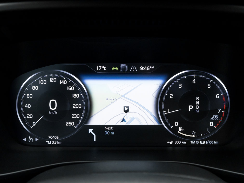 2021 Volvo XC40 T5 AWD Momentum  FEATURE-RICH  VALUE PACKED-10