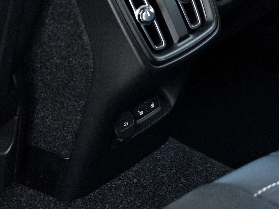 Volvo XC40 R-Design  NEW BRAKES  CPO RATE 2.99%* UP TO 72M 2021-20