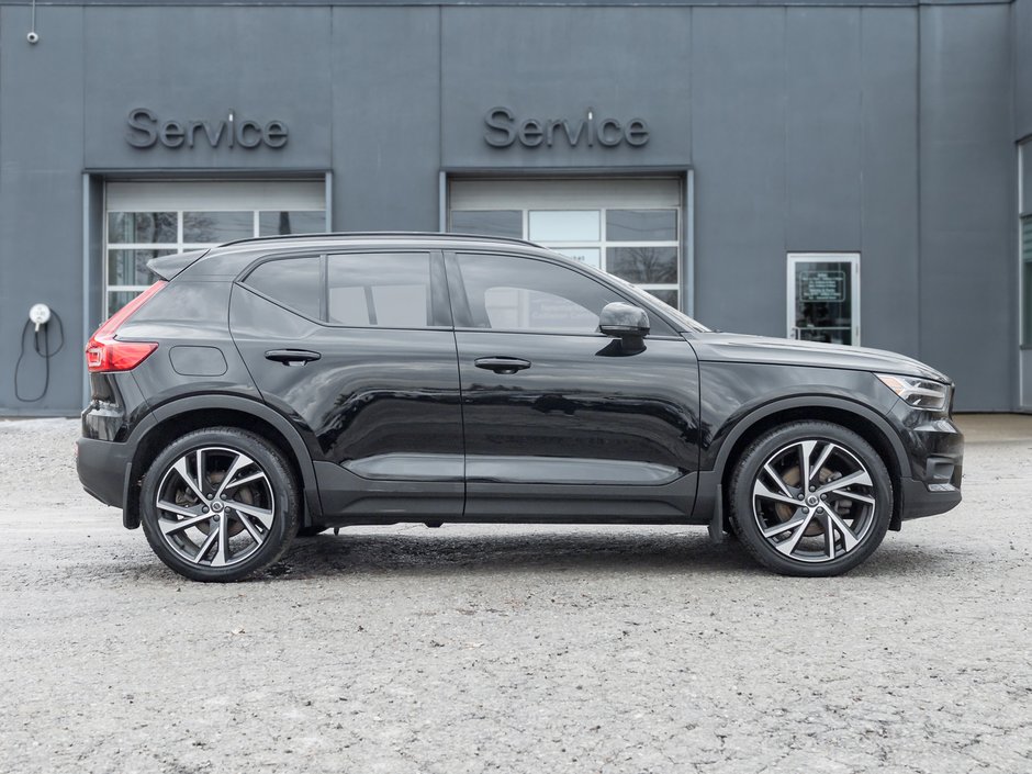 2022 Volvo XC40 T5 AWD R-Design  TRADE IN  HARMAN KARDON  POLESTAR-4