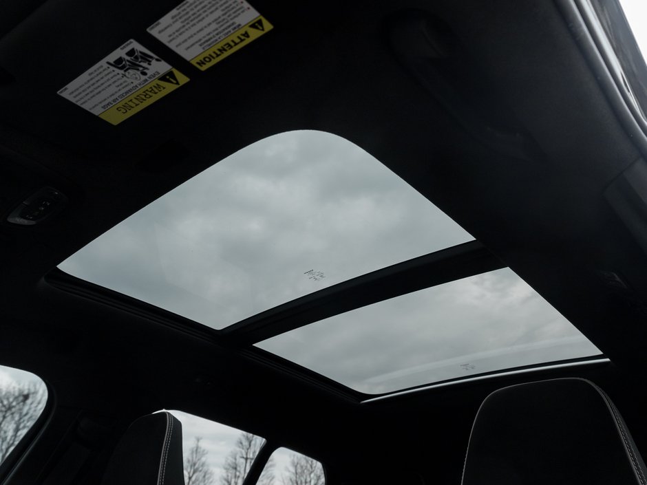 2022 Volvo XC40 T5 AWD R-Design  TRADE IN  HARMAN KARDON  POLESTAR-21