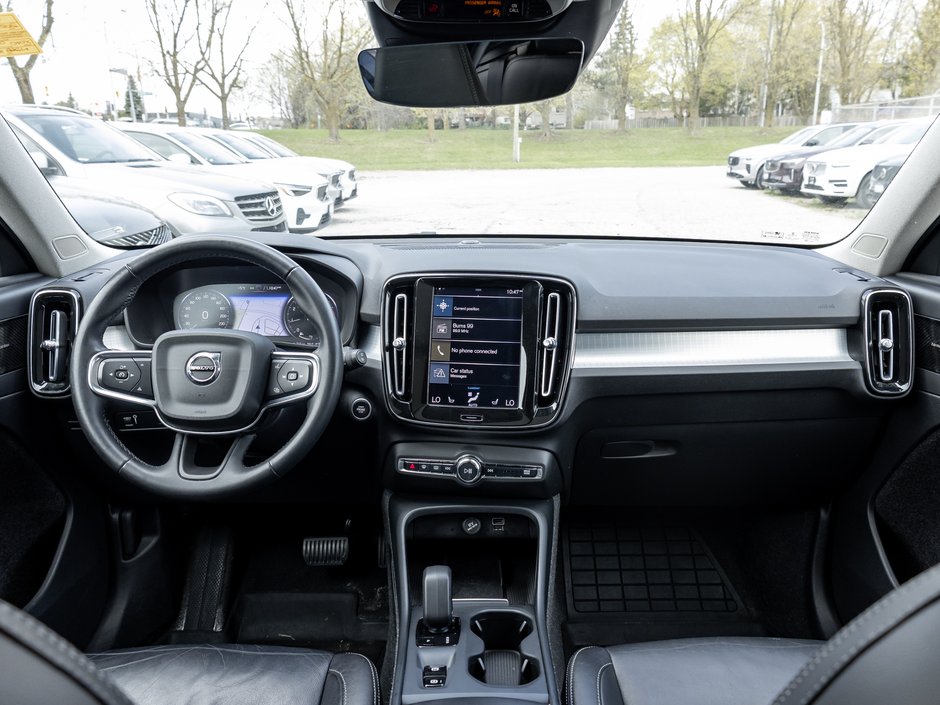 2022 Volvo XC40 T5 AWD  HARMAN KARDON  NAVI  PREMIUM PACK  CPO-25