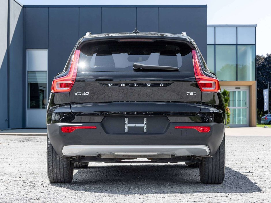 Volvo XC40 INSCRIPTION  CPO RATE 2.99%* -84 MONTH  ONE OWNER 2022-5