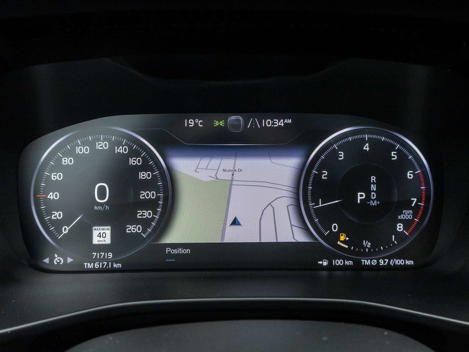 2022 Volvo XC40 MOMENTUM^Pano Roof^Navi^Premium Pack^fr 2.99%*-8