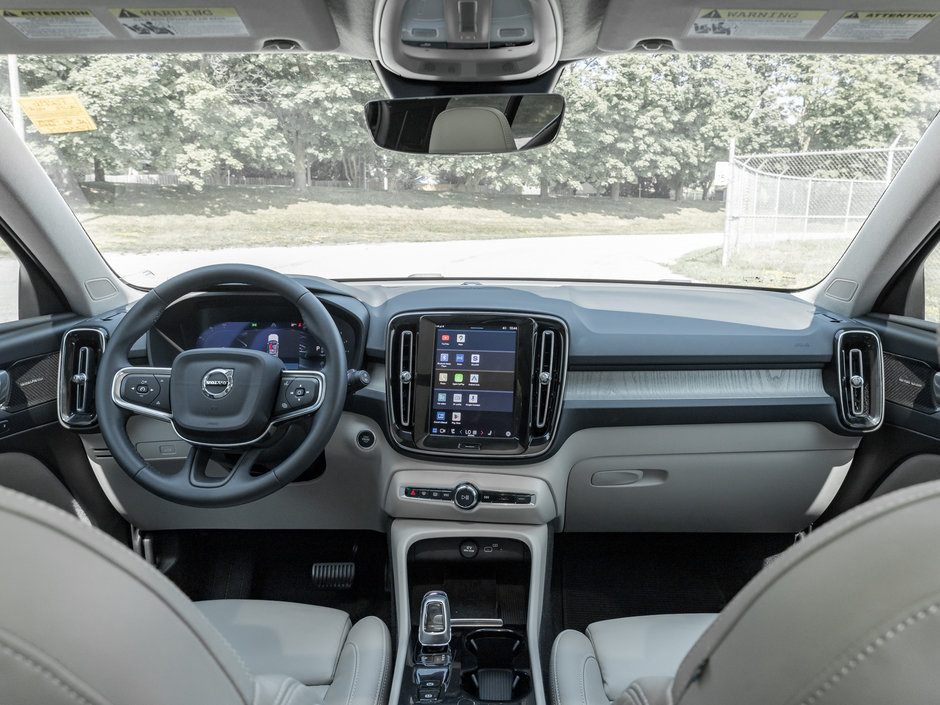 2023 Volvo XC40 B5 AWD Ultimate  CPO  ADAPTIVE C CONTROL  H.KARDON-27