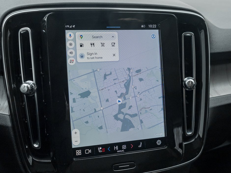 Volvo XC40 B5 AWD Ultimate Dark Theme  TRADE IN  VOLVO CPO 2024-10