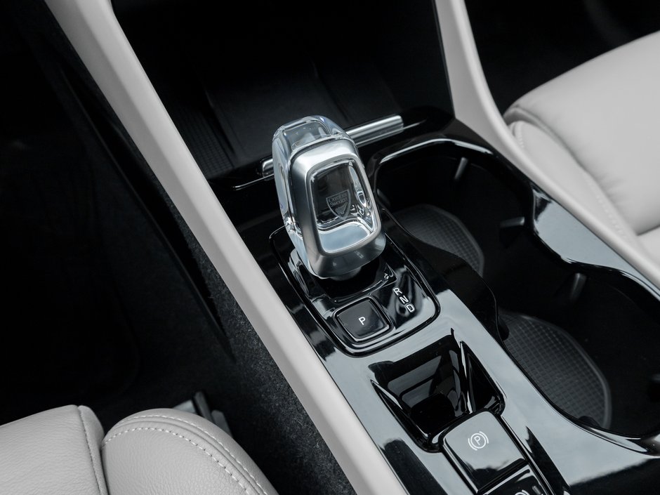 Volvo XC40 B5 AWD PLUS  LOW MILEAGE  3.49%*CPO RATE UP TO 84M 2024-16