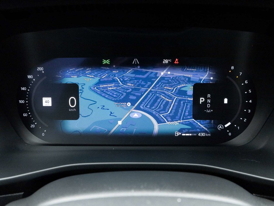2024 Volvo XC40 Plus Dark Theme-9