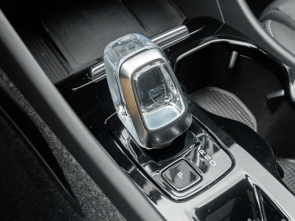 Volvo XC40 B5 AWD PLUS  FJORD BLUE  OFF LEASE  2.99%* 2024-16