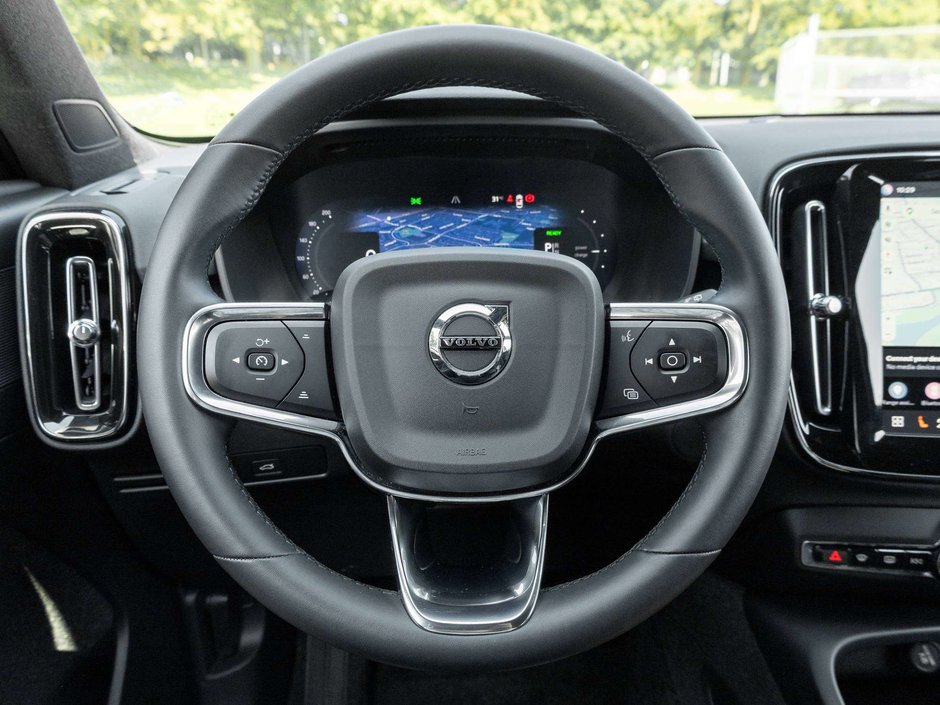 Volvo XC40 RECHARGE  AWD 2024-8
