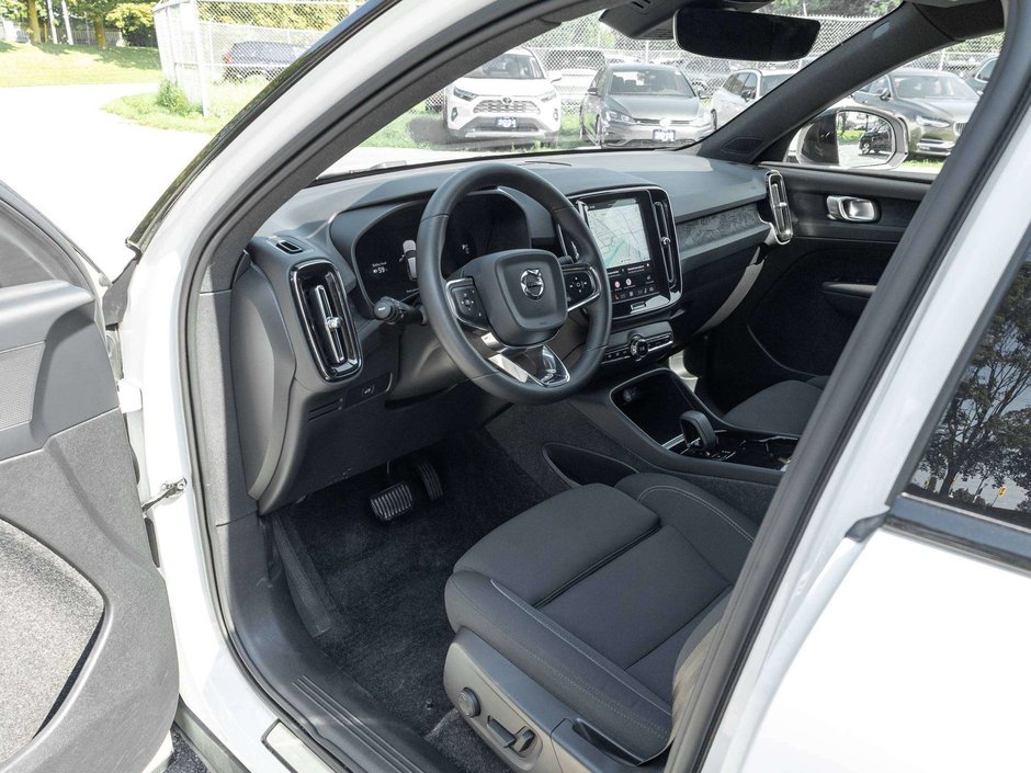 Volvo XC40 RECHARGE  AWD 2024-7