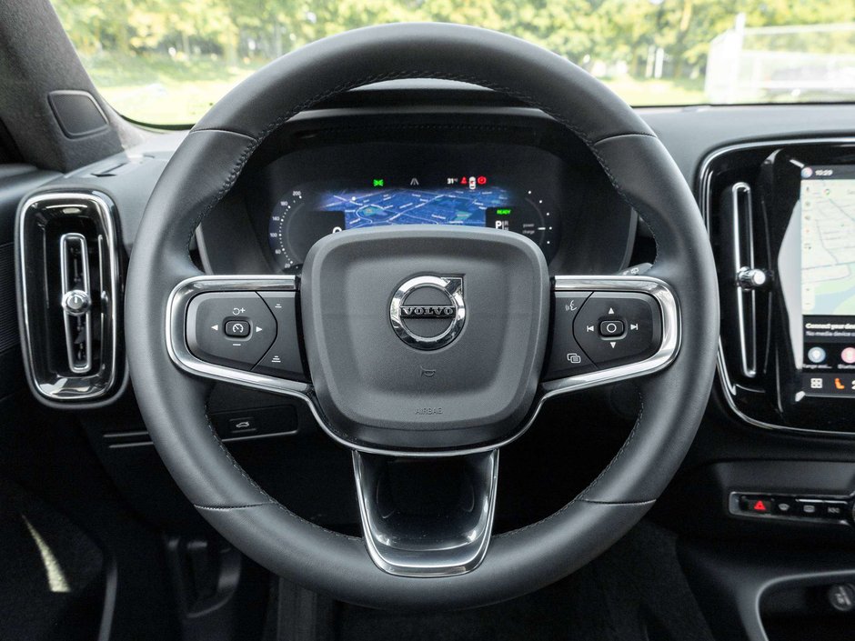 2024 Volvo XC40 Core-9