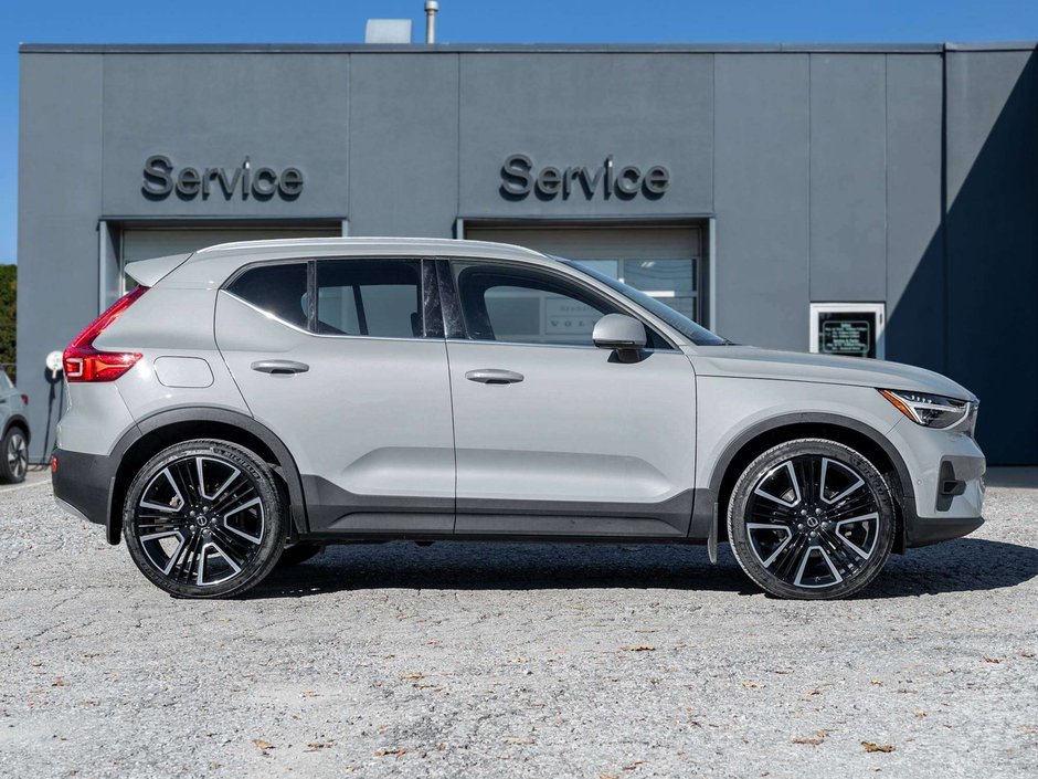 Volvo XC40 ULTIMATE^Off lease^One owner^CPO Rate fr 2.99%* 2024-4