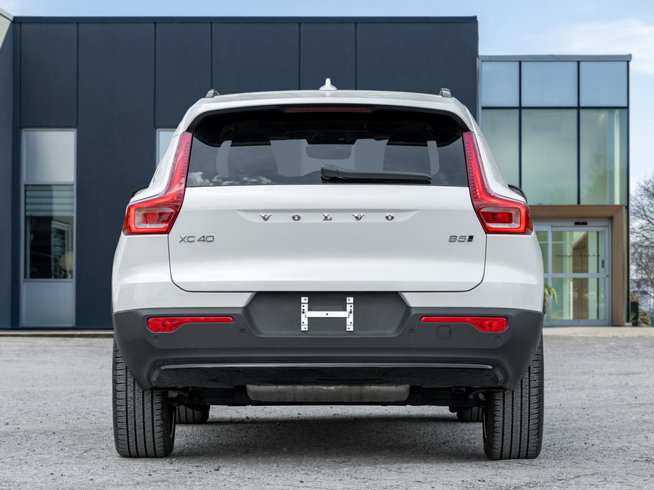 2025 Volvo XC40 B5 AWD Plus Dark Theme  VOLVO CPO  20 ALLOY WHEEL-5