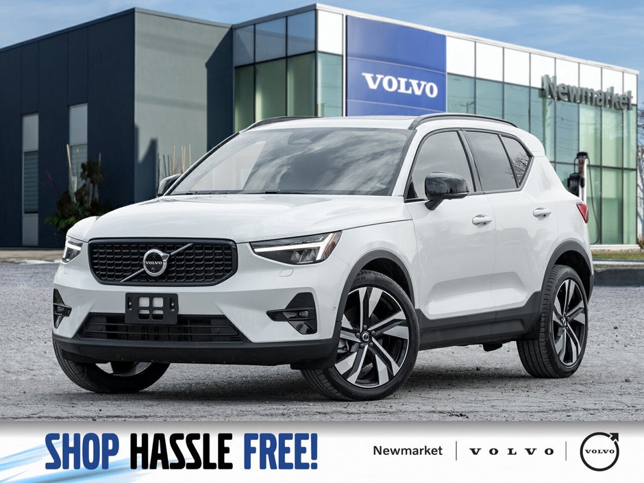2025 Volvo XC40 B5 AWD Plus Dark Theme  VOLVO CPO  20 ALLOY WHEEL-0
