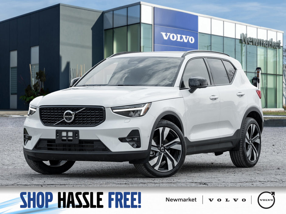 2025 Volvo XC40 B5 AWD Plus Dark Theme  VOLVO CPO  20 ALLOY WHEEL-0