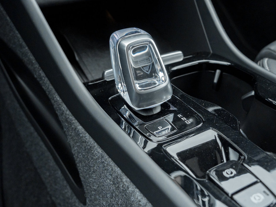 2025 Volvo XC40 B5 AWD Plus Dark Theme CPO FINANCE RATE fr 3.24%*-15