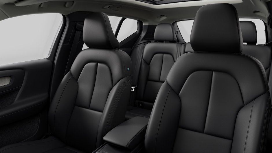 2025 Volvo XC40 B5 AWD Ultra Dark Theme-9