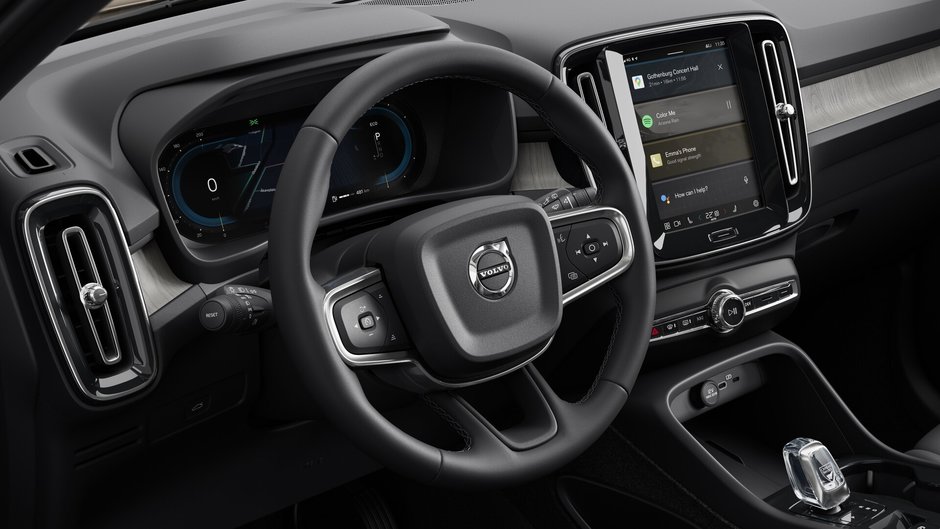 2025 Volvo XC40 B5 AWD Ultra Dark Theme-11