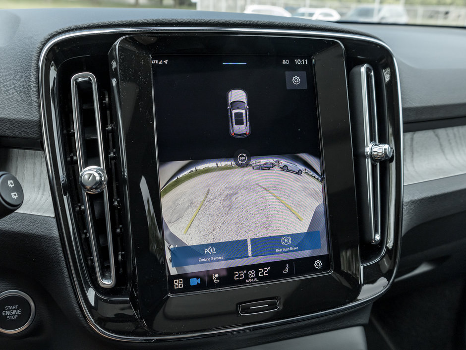 Volvo XC40 B5 AWD Plus Dark Theme  CPO  CLOUD BLUE 2025-14