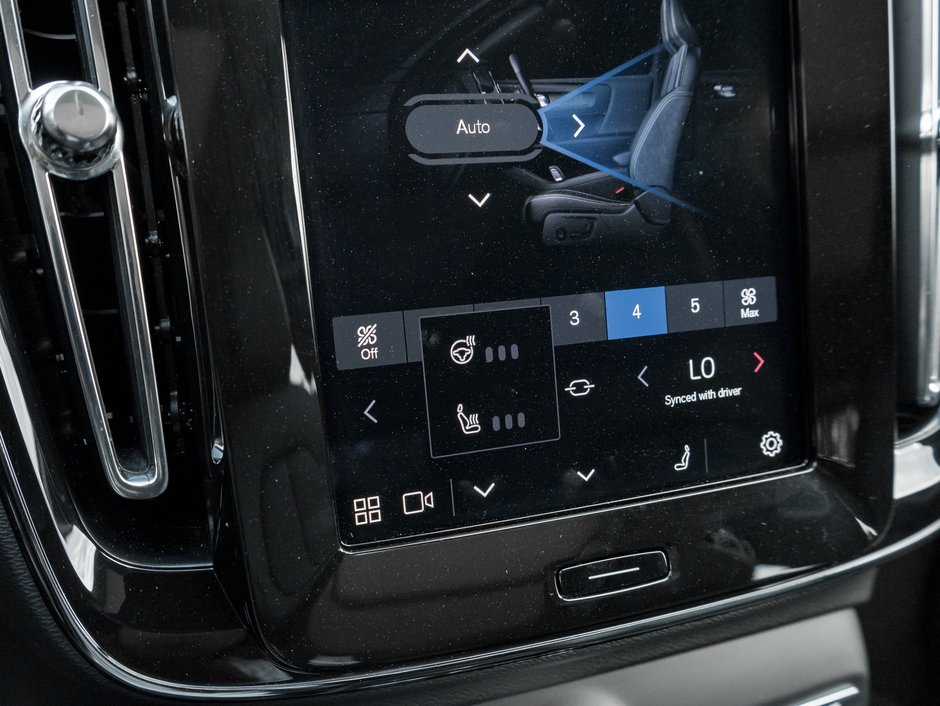 2025 Volvo XC40 B5 AWD Ultra Dark Theme  CPO  NEARLY NEW OFF LEASE-22