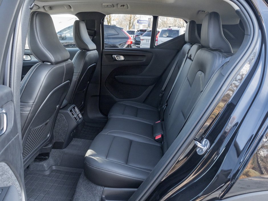 Volvo XC40 B5 AWD PLUS  19 ALLOY WHEELS  VOLVO CPO 2025-22