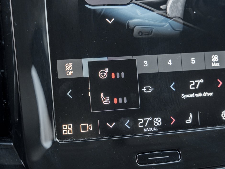 Volvo XC40 B5 AWD Core  LOW KM  CLIMATE PACK  CPO 2025-17