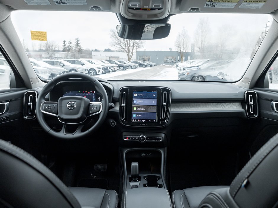 2025 Volvo XC40 B5 AWD Bright Theme  CPO FINANCE RATE fr 3.49%*-20