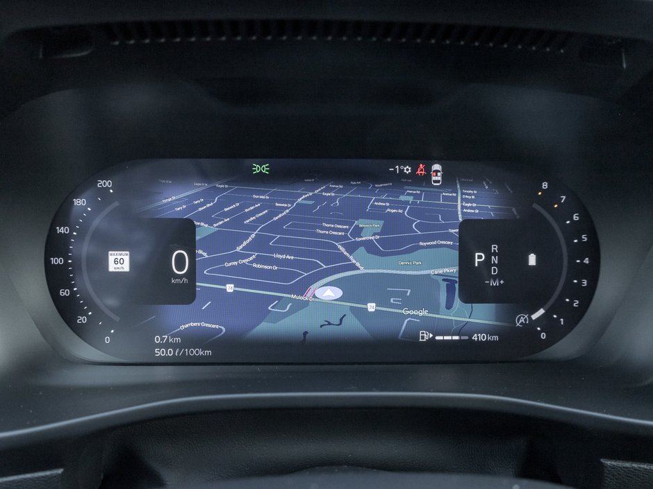 Volvo XC40 B5 AWD Plus Dark Theme CLOUD BLUE VOLVO CPO 2025-10