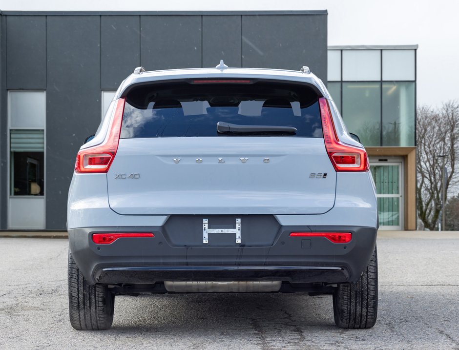 Volvo XC40 B5 AWD Plus Dark Theme CLOUD BLUE VOLVO CPO 2025-5