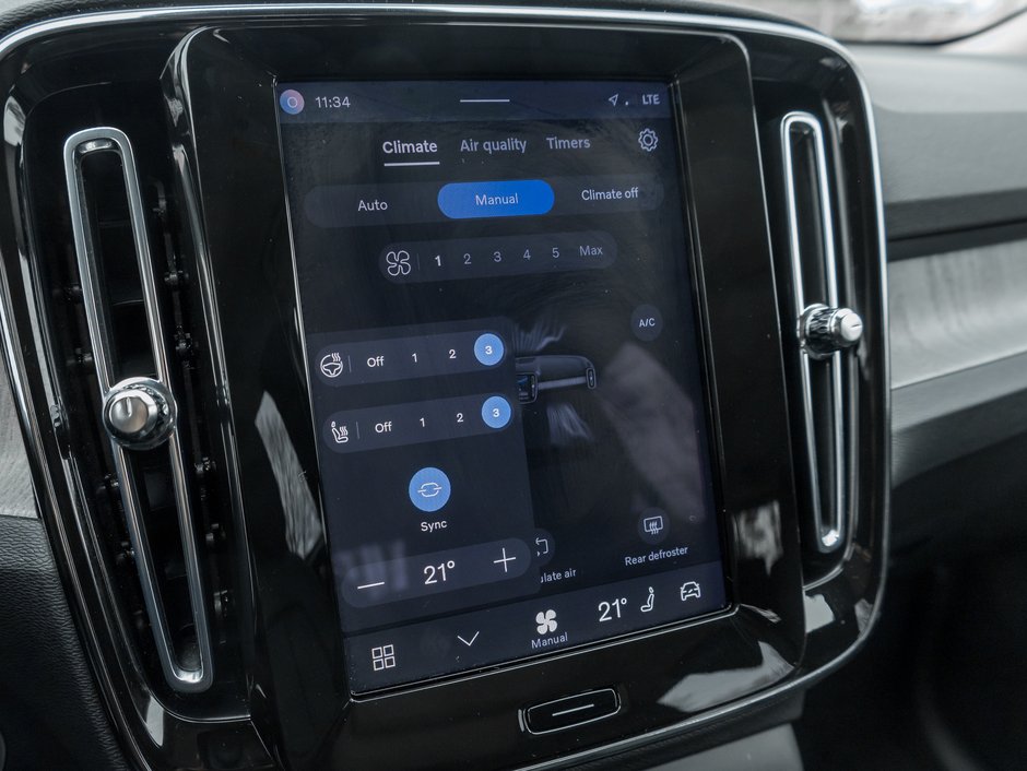 Volvo XC40 B5 AWD PLUS  CPO FINANCE RATE 3.49%(24M)-4%*(84M) 2025-20