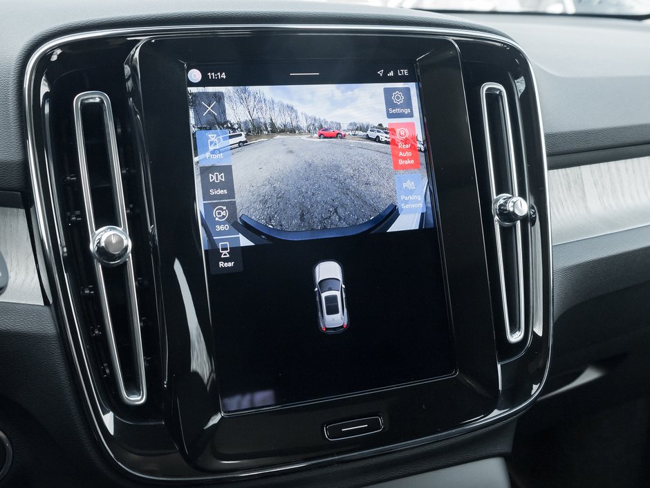 2025 Volvo XC40 B5 AWD PLUS Dark Theme CPO FIN RATE 4%* (84M)-13