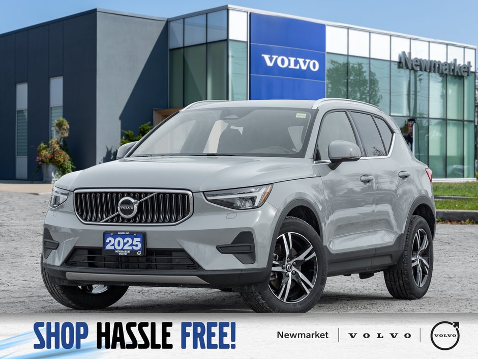 2025 Volvo XC40 B5 AWD Core Bright Theme  NONE DAILY RENTAL  CPO-0