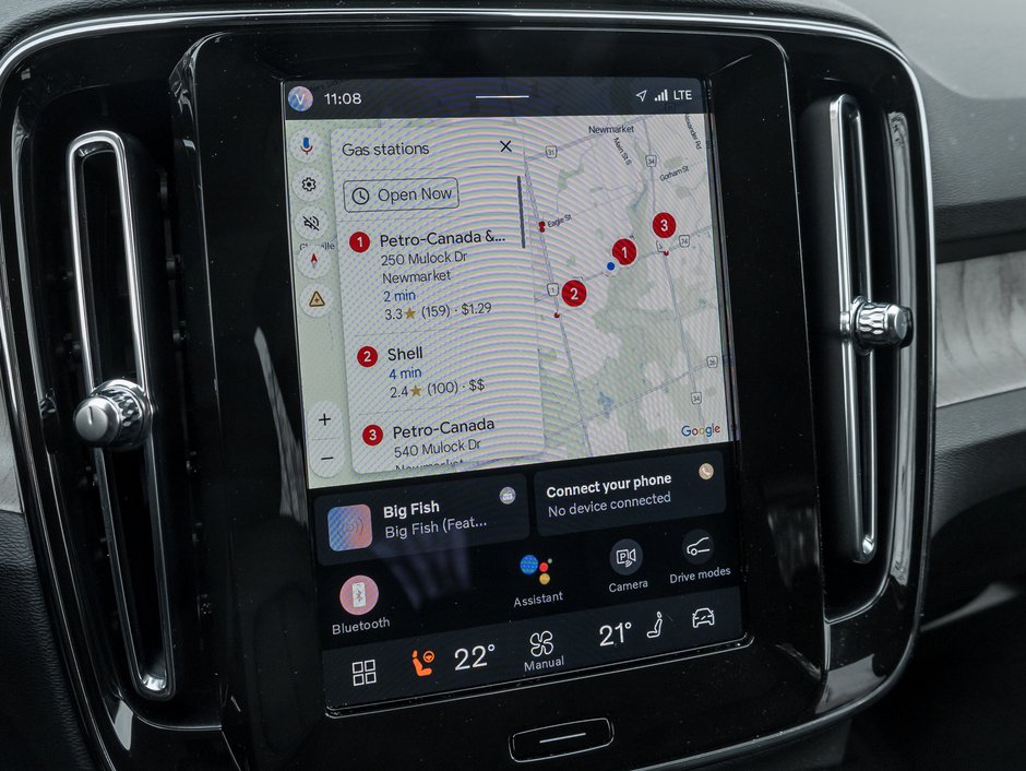 2025 Volvo XC40 B5 AWD Core Bright Theme  NONE DAILY RENTAL  CPO-11