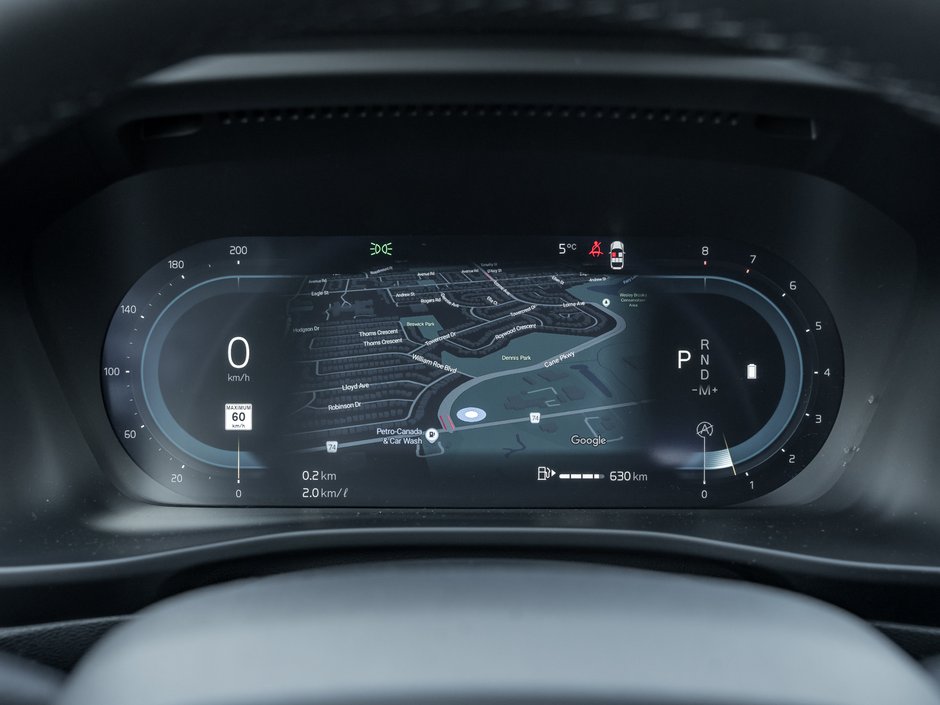 Volvo XC40 B5 AWD Core Bright Theme  CPO FIN RATE  3.49%-4%* 2025-9