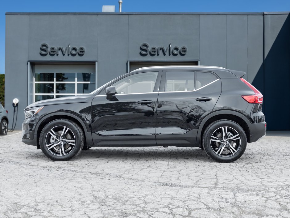 2025 Volvo XC40 B5 AWD  CPO FINANCE RATE 3.49%*(24M)-4%*(48M)-2