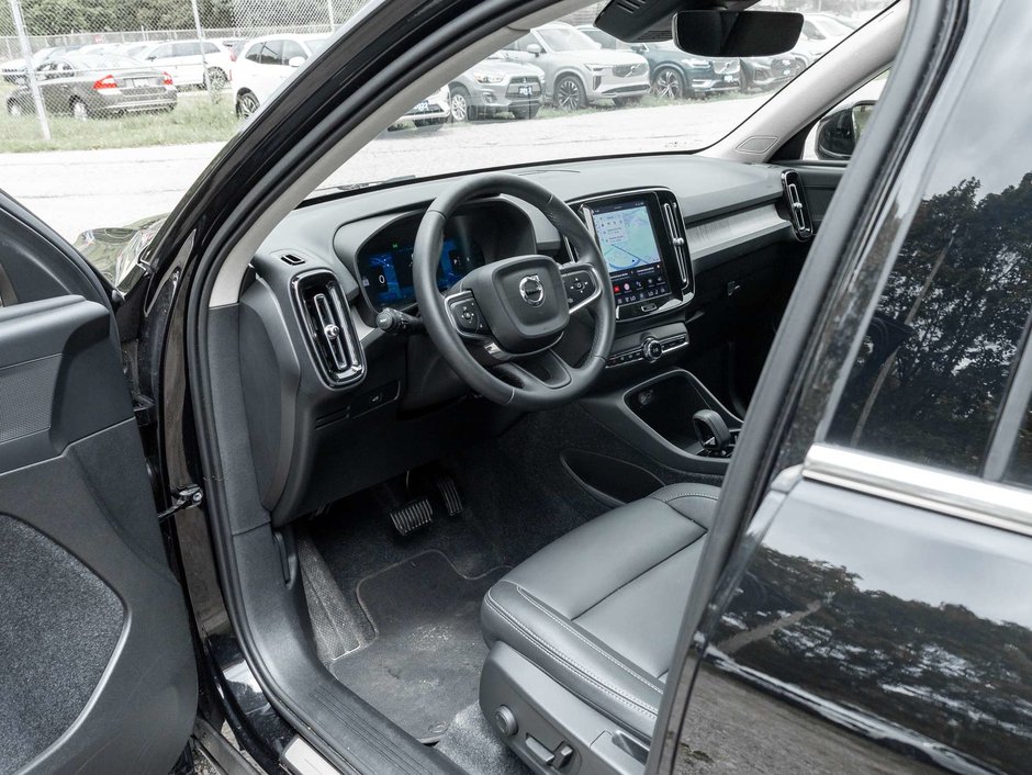 2025 Volvo XC40 B5 AWD  CPO FINANCE RATE 2.99%* (UP TO 84 MONTH)-6
