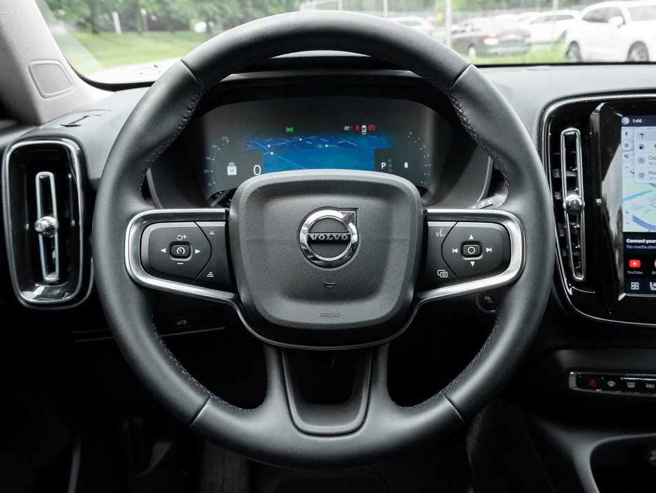 2025 Volvo XC40 B5 AWD  CPO FINANCE RATE 2.99%* (UP TO 84 MONTH)-7