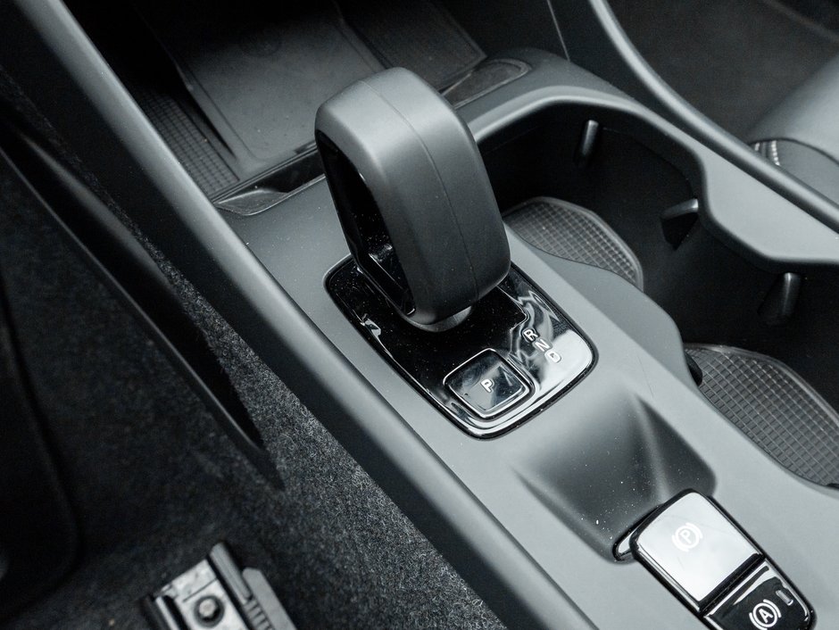 2025 Volvo XC40 B5 AWD  CPO FINANCE RATE 2.99%* (UP TO 84 MONTH)-15