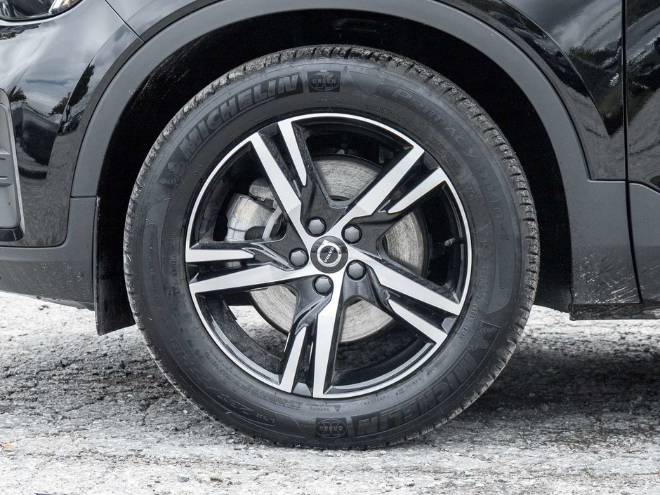 2025 Volvo XC40 B5 AWD  CPO FINANCE RATE 2.99%* (UP TO 84 MONTH)-3