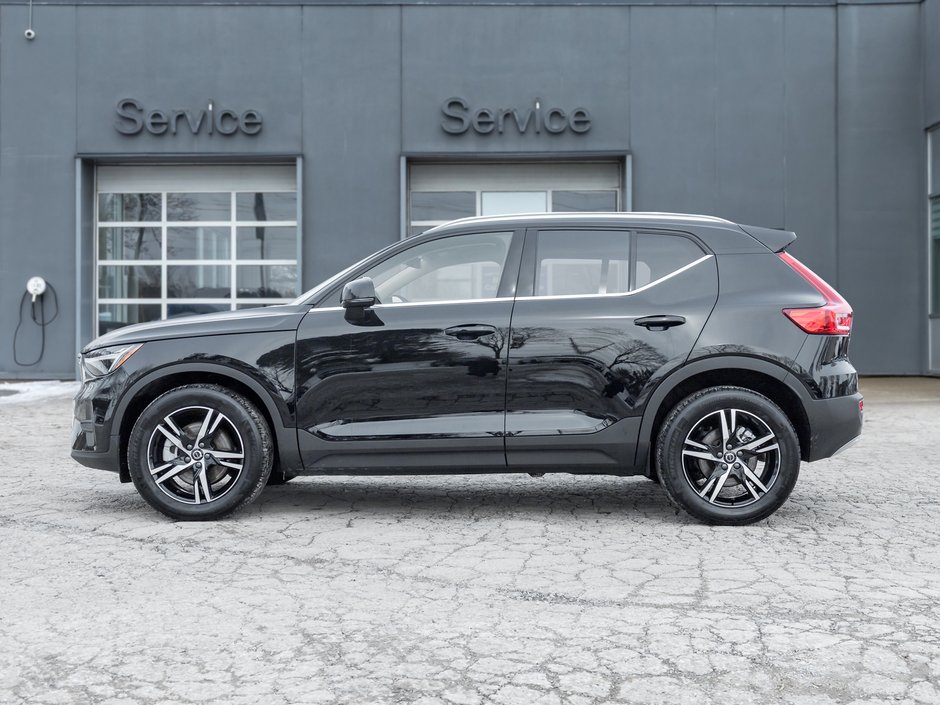 2025 Volvo XC40 B5 AWD  CPO FINANCE RATE 3.49%*(24M)-4%*(48M)-2