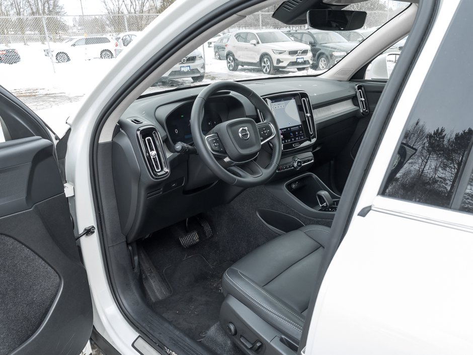 2025 Volvo XC40 B5 AWD Core Bright Theme  CPO FINANCE RATE 3.49%*-6