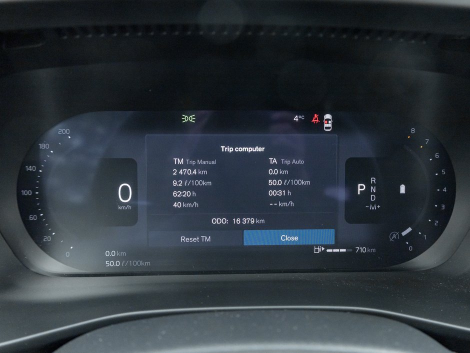 2025 Volvo XC40 B5 AWD Core Bright Theme  CPO FINANCE RATE 3.49%*-9