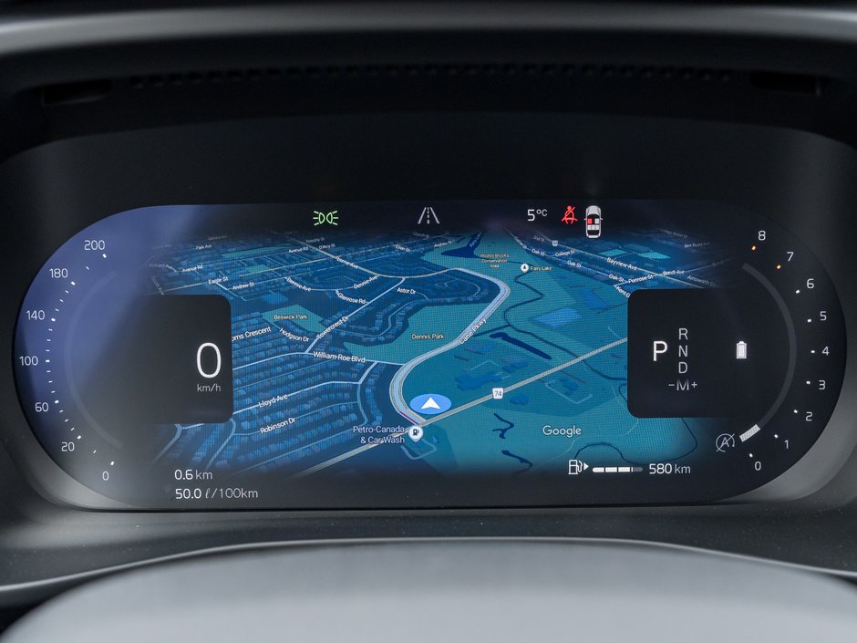 Volvo XC40 B5 AWD  CPO FINANCE RATE 3.49%*(24M)-4%*(48M) 2025-9