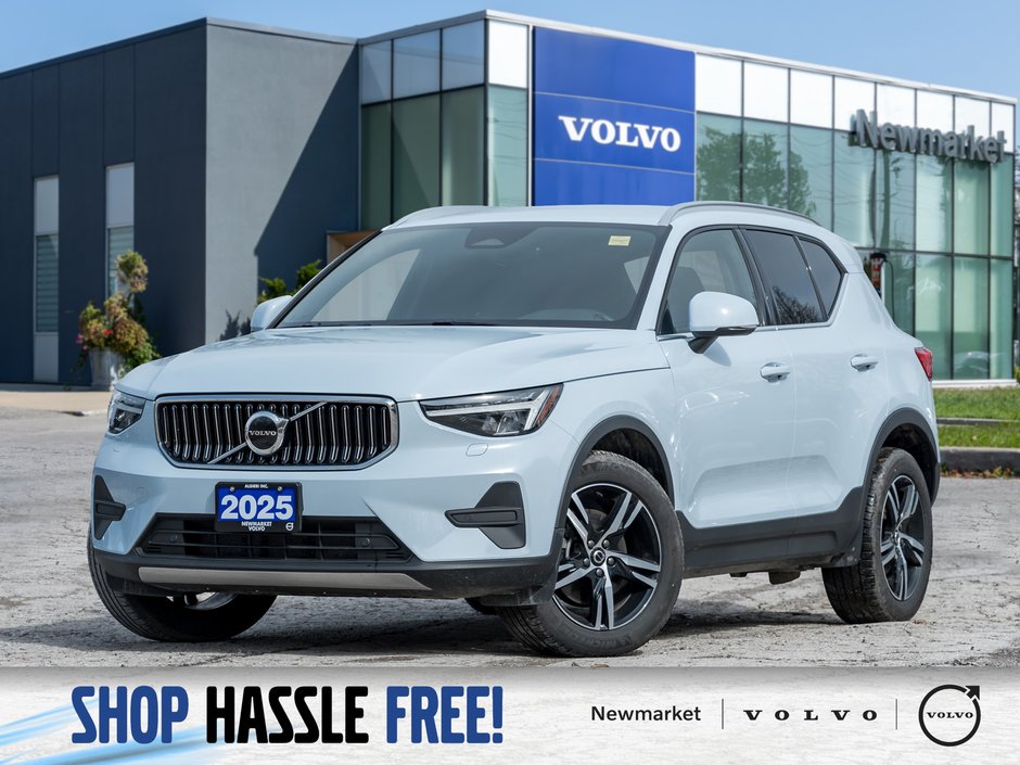 2025 Volvo XC40 B5 AWD Core  CPO RATE 3.49%* UP TO 84 MONTH-0